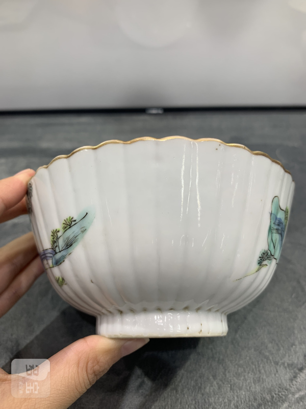 清同治粉彩福禄寿三星模印花口碗 - 图7
